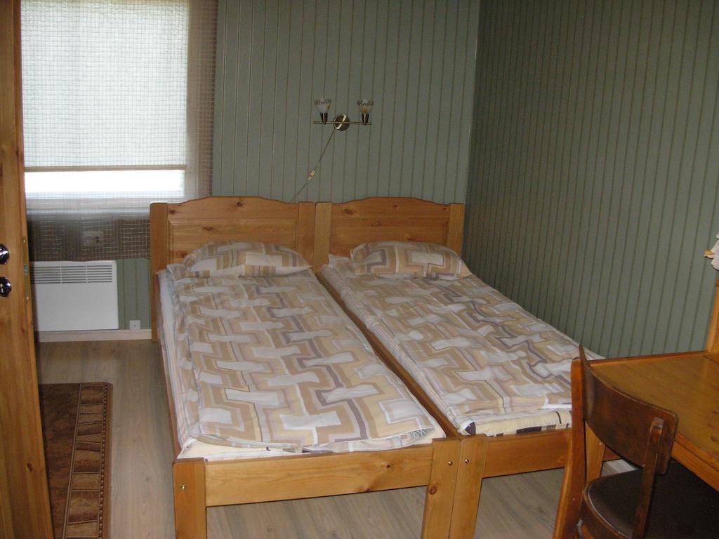 Vana Postimaja Accommodation Suure-Jaani Szoba fotó